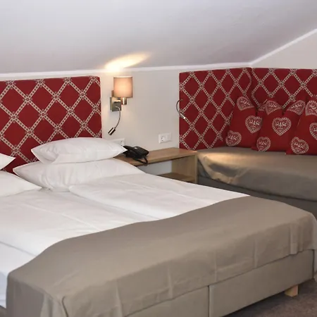 Hotel-skischule Krallinger オーバータウエルン