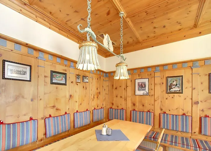 ホテル Hotel-skischule Krallinger 3*